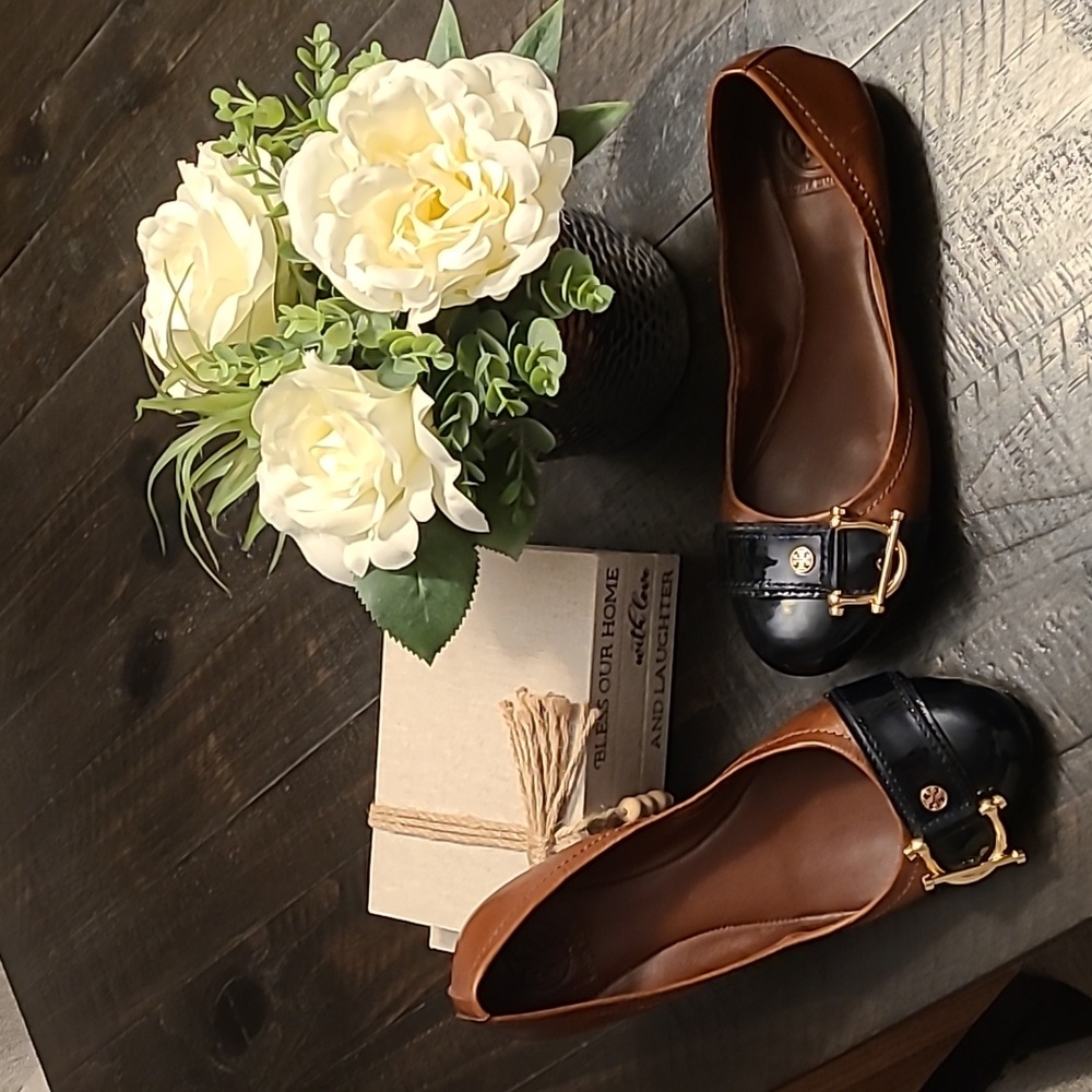 TORY BURCH LOAFERS BROWN AND BLUE WITH GOLD BUCKLE SIZE 9.5 VINTAGE